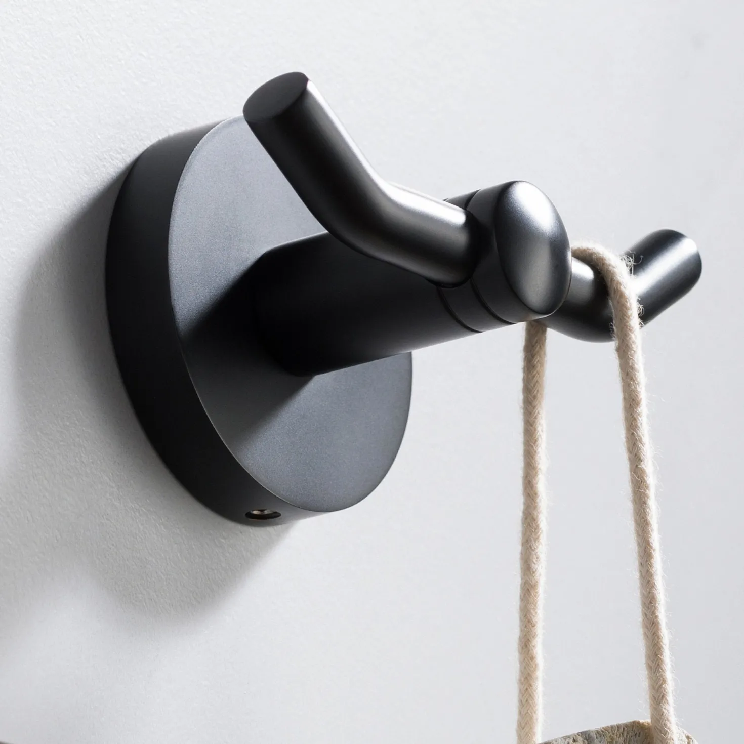 KRAUS Elie Bathroom Robe and Towel Double Hook