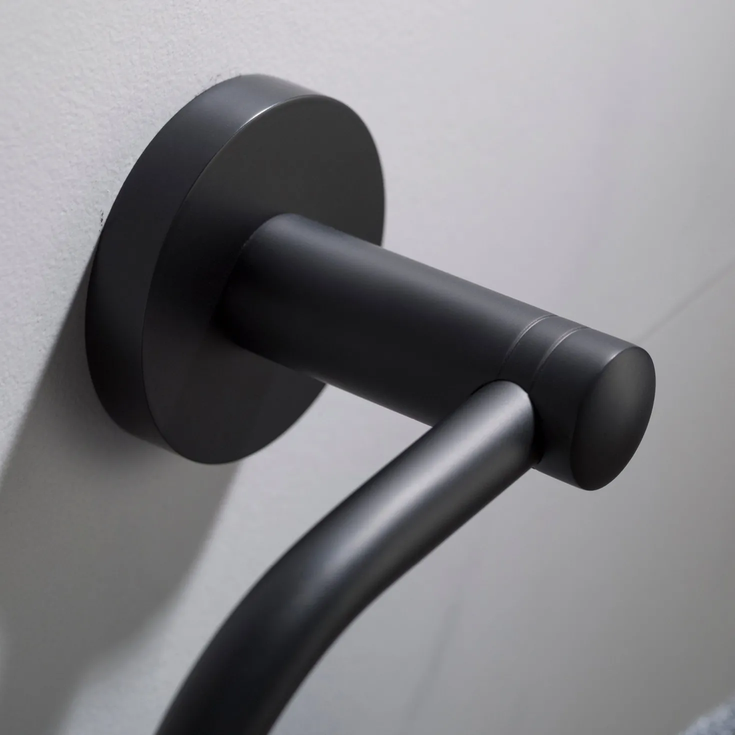 KRAUS Elie Bathroom Towel Ring