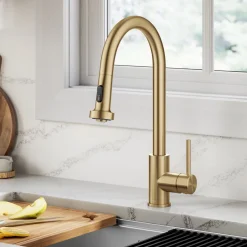 KRAUS 2-Function Single Handle Pull Down Kitchen Faucet in Spot-Free Brushed Brass