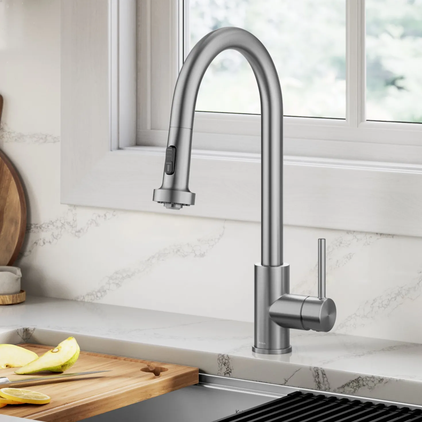 KRAUS 2-Function Single Handle Pull Down Kitchen Faucet in Spot-Free Stainless