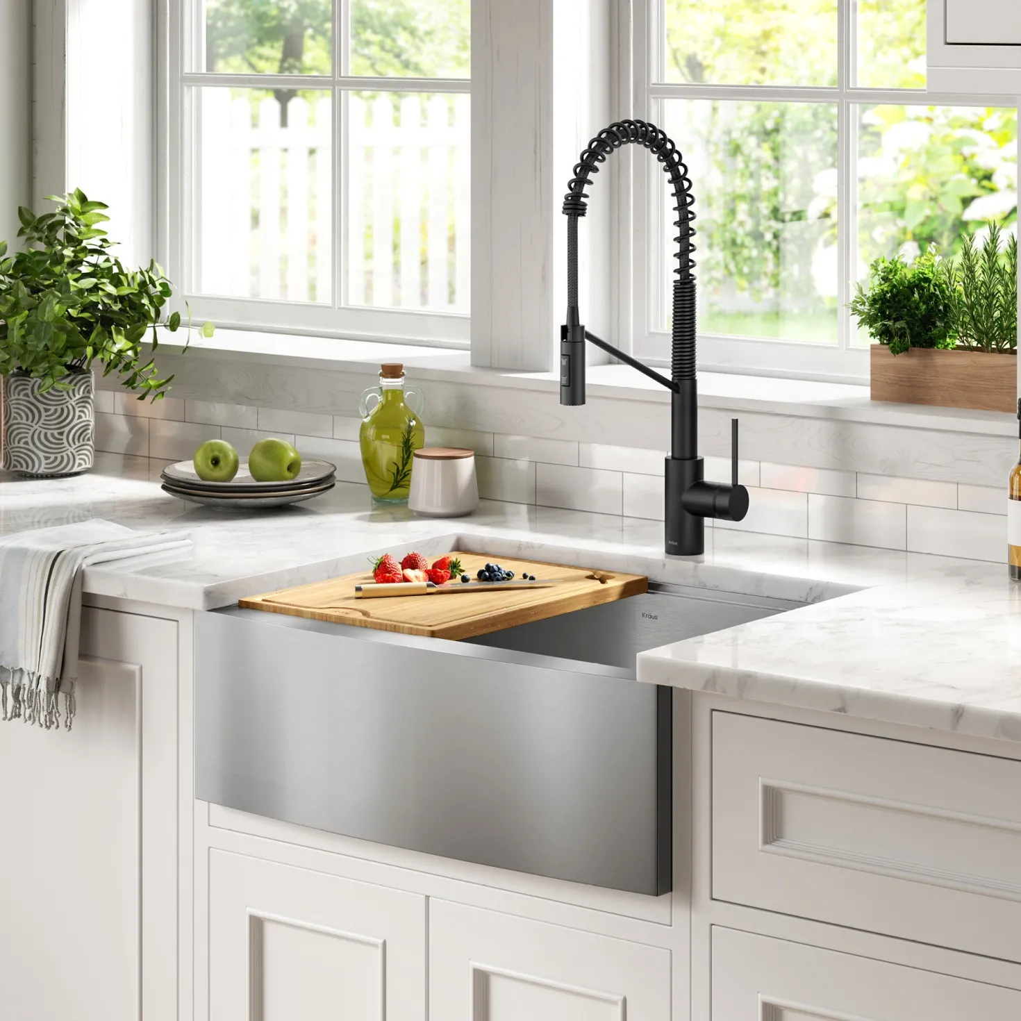 KRAUS Kore 27" Apron Front Workstation 16 Gauge Stainless Steel Kitchen Sink