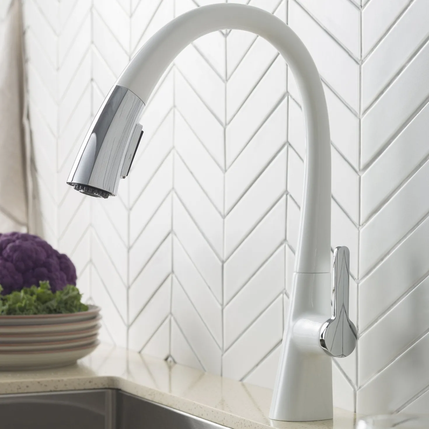KRAUS Nolen Dual Function Pull-Down Kitchen Faucet in Chrome/White