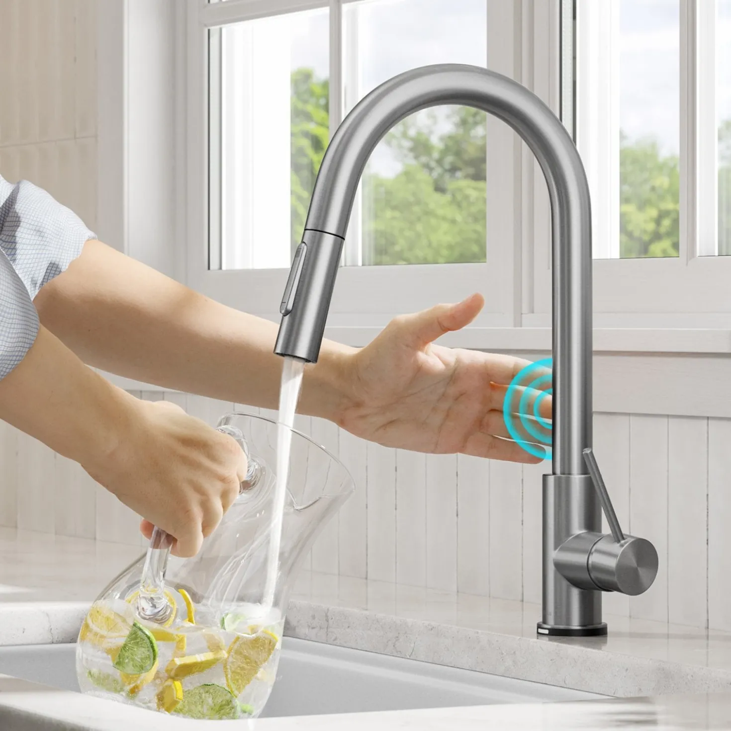 KRAUS Oletto Contemporary Single-Handle Touch Activated with Pull Down Sprayer in Spot Free Stainless Steel