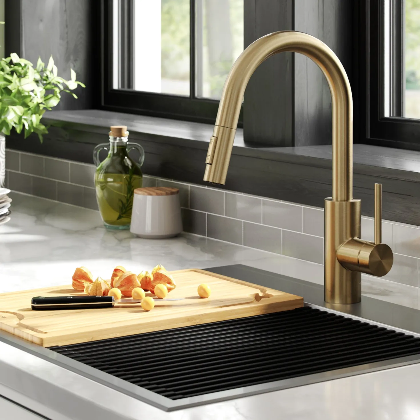 KRAUS Oletto Pull-Down Single Handle Kitchen Faucet in Spot Free Antique Champagne Bronze