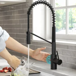 KRAUS Oletto Touchless Pull-Down Single Handle Faucet in Matte Black