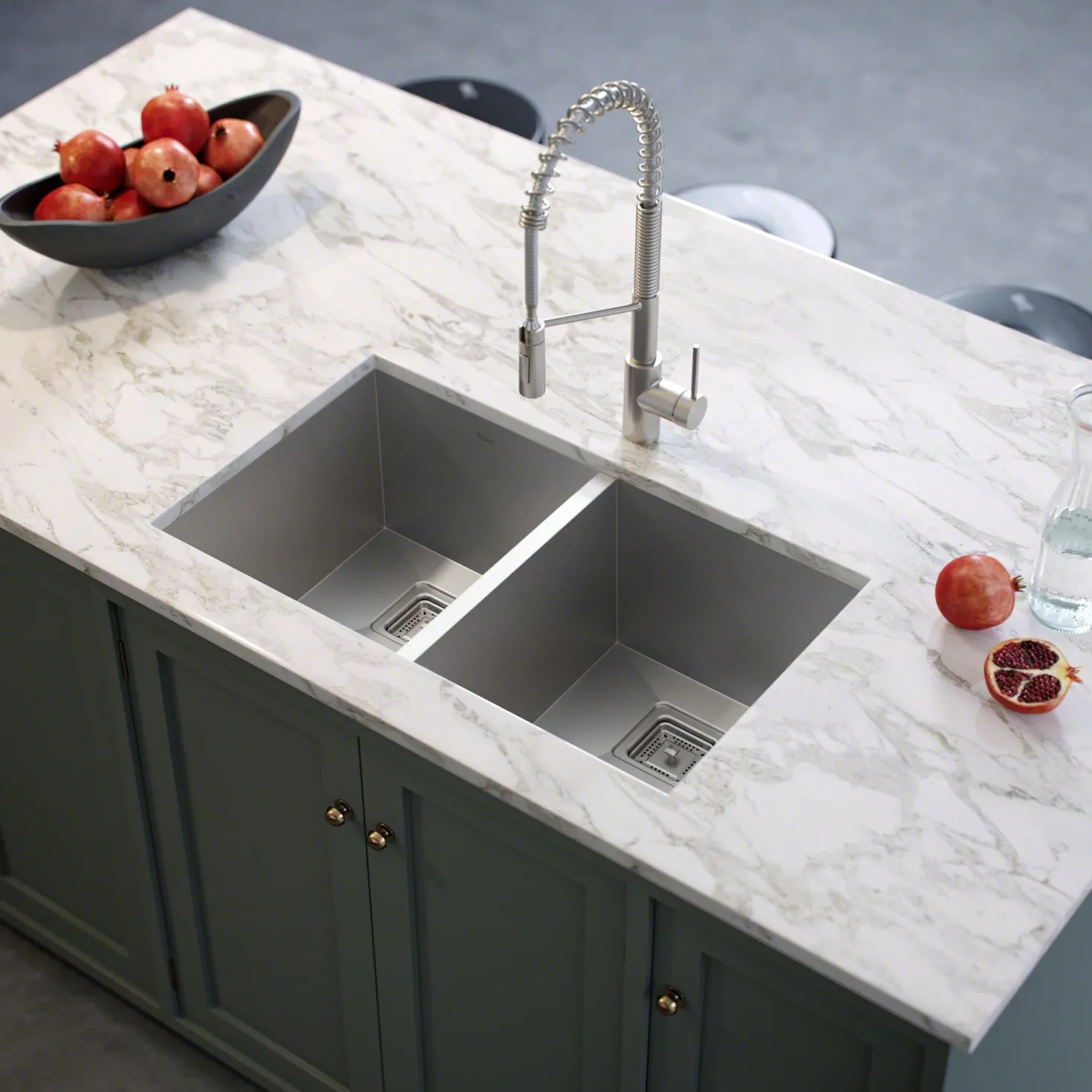 KRAUS Pax Zero-Radius 31.5" Handmade Undermount 50/50 Double Bowl 16 Gauge Stainless Steel Kitchen Sink with NoiseDefend Soundproofing