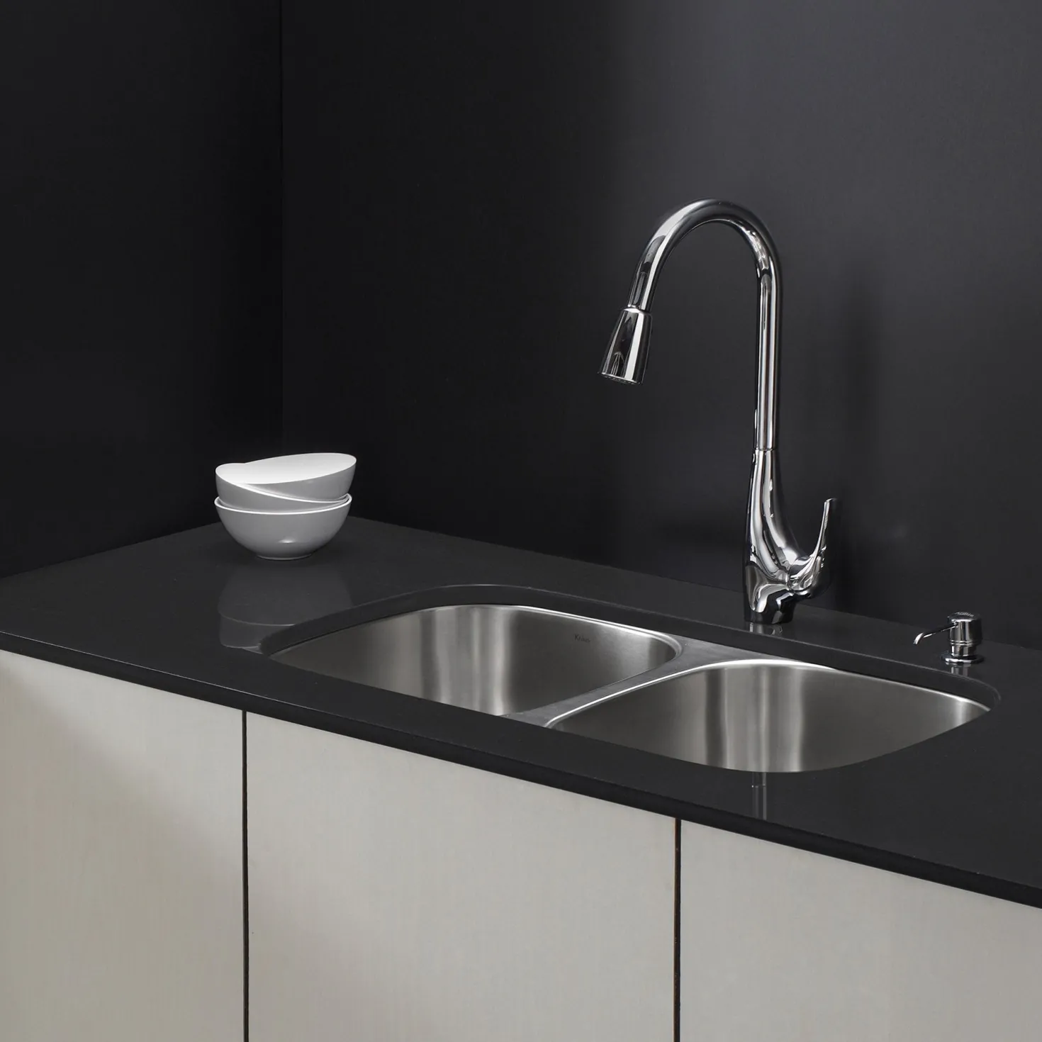 KRAUS Single-Handle High Arch Kitchen Faucet with Pull Down Dual-Function Sprayer in Chrome