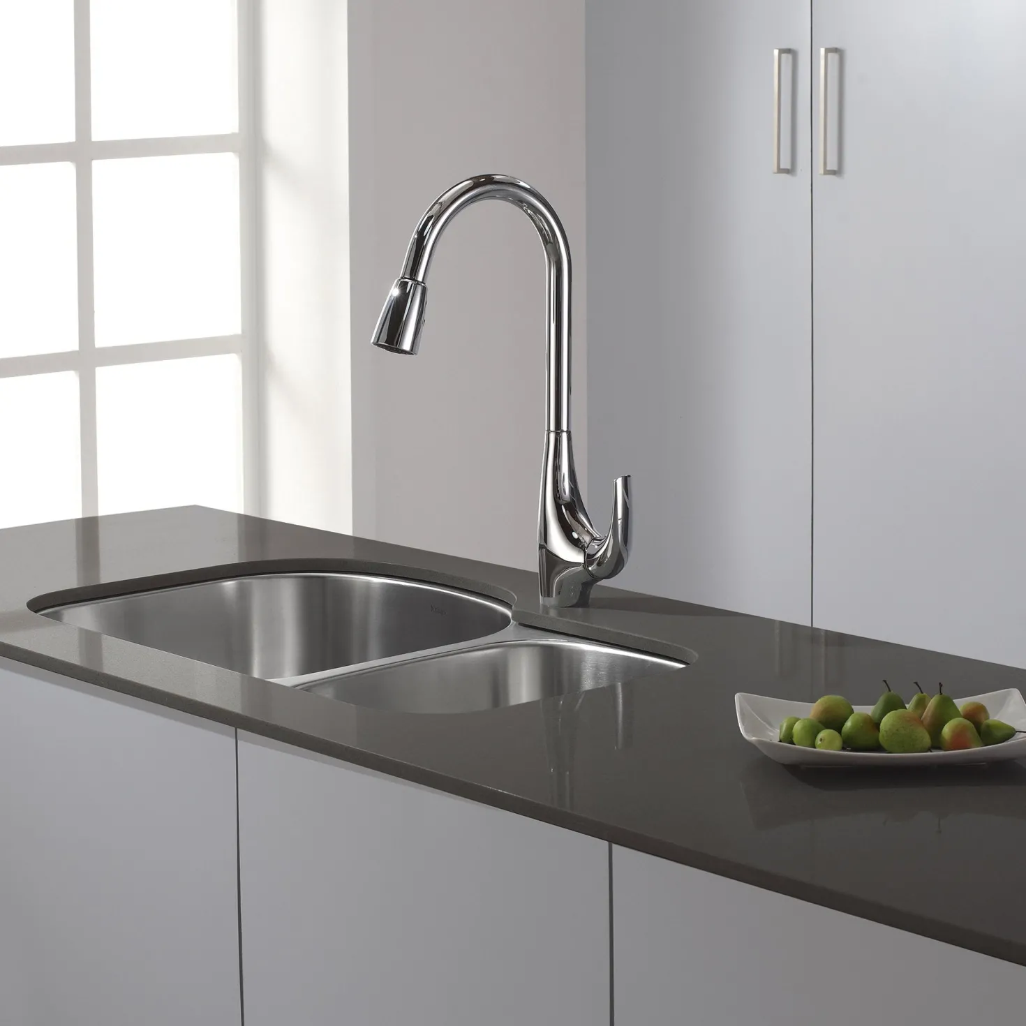 KRAUS Single-Handle High Arch Kitchen Faucet with Pull Down Dual-Function Sprayer in Chrome