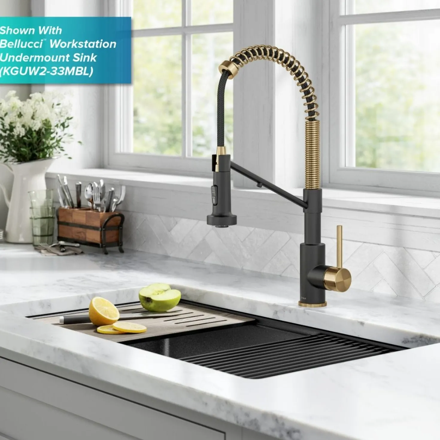 KRAUS Single Handle Kitchen Faucet with Integrated Dispenser for Water Filtration in Brushed Brass & Matte Black