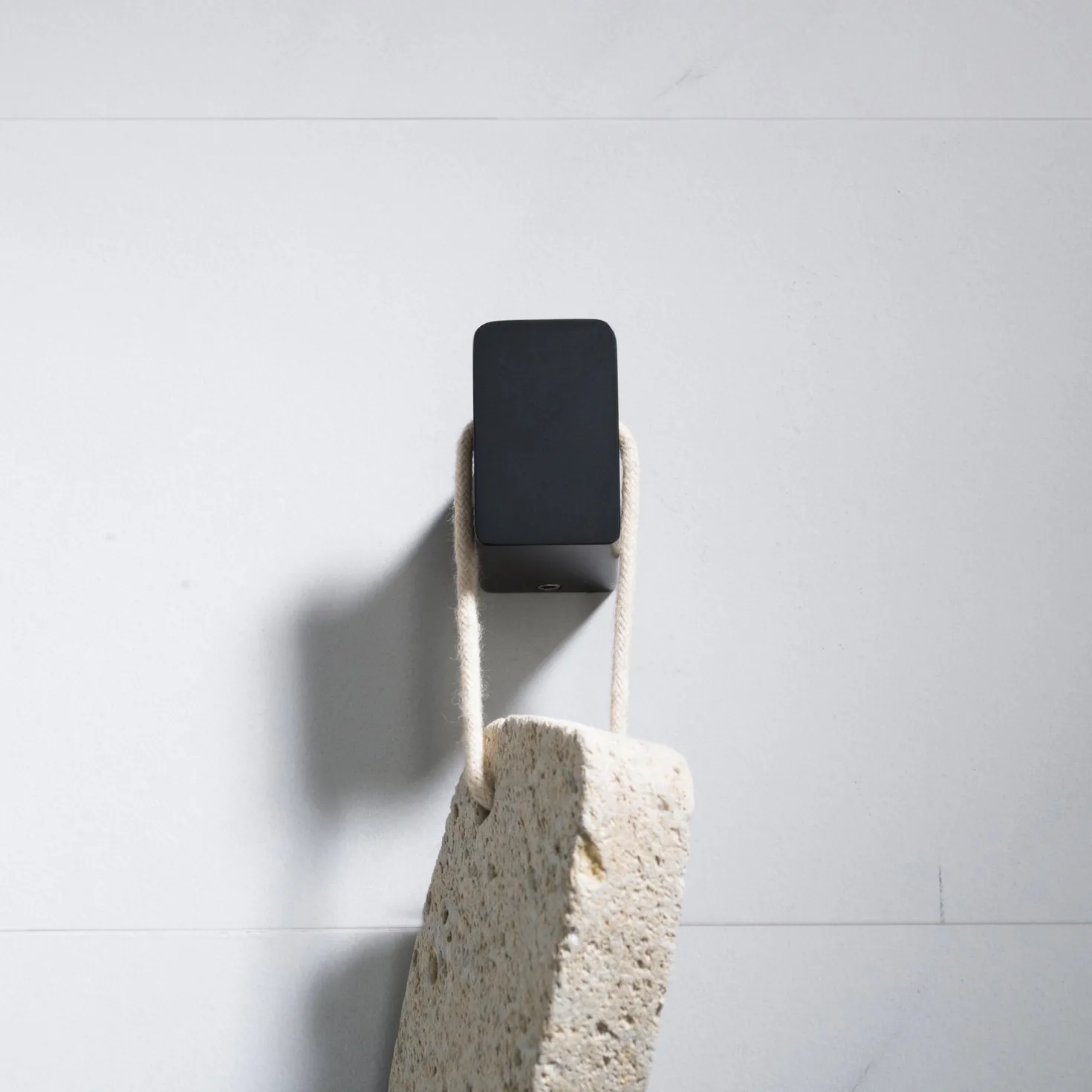 KRAUS Stelios Bathroom Robe and Towel Hook