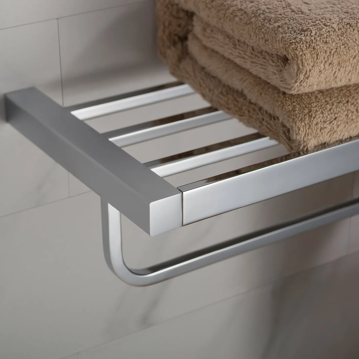 KRAUS Stelios Bathroom Shelf with Towel Bar