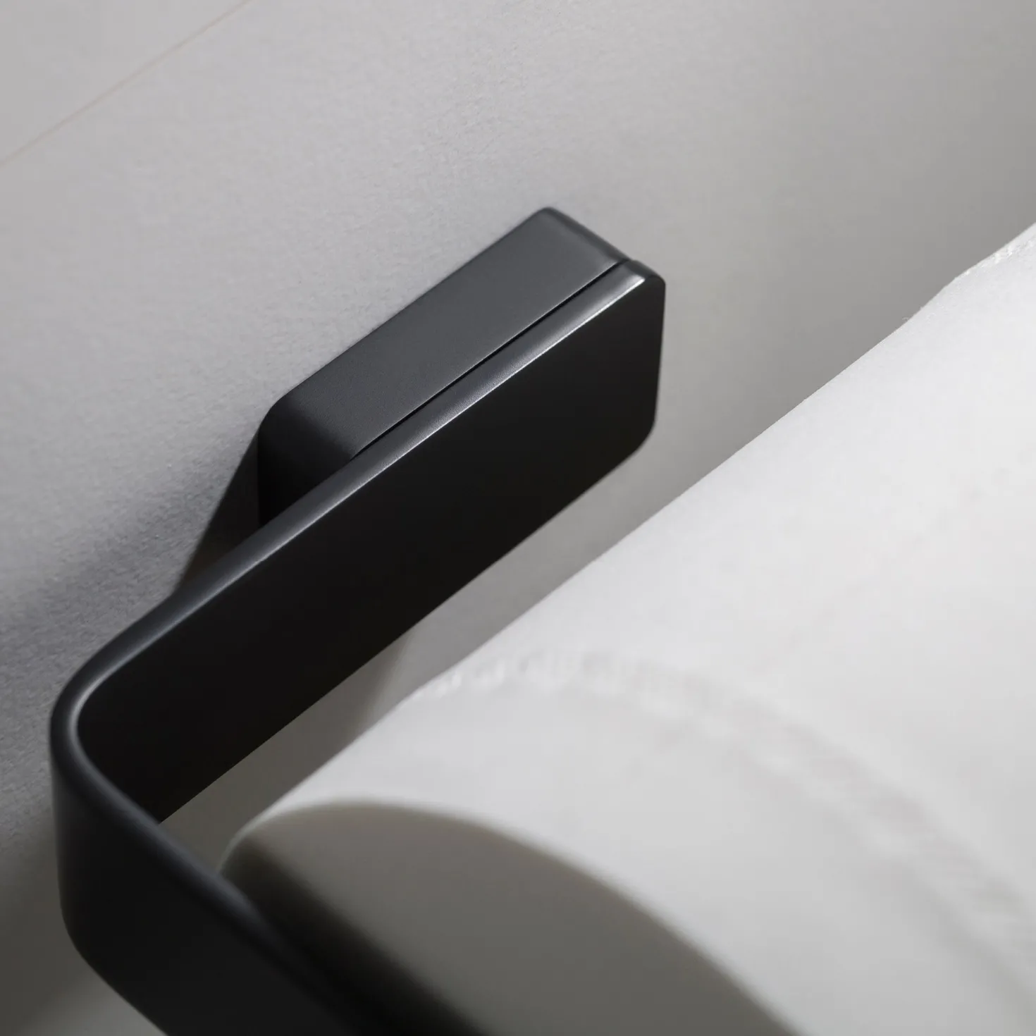 KRAUS Stelios Bathroom Toilet Paper Holder