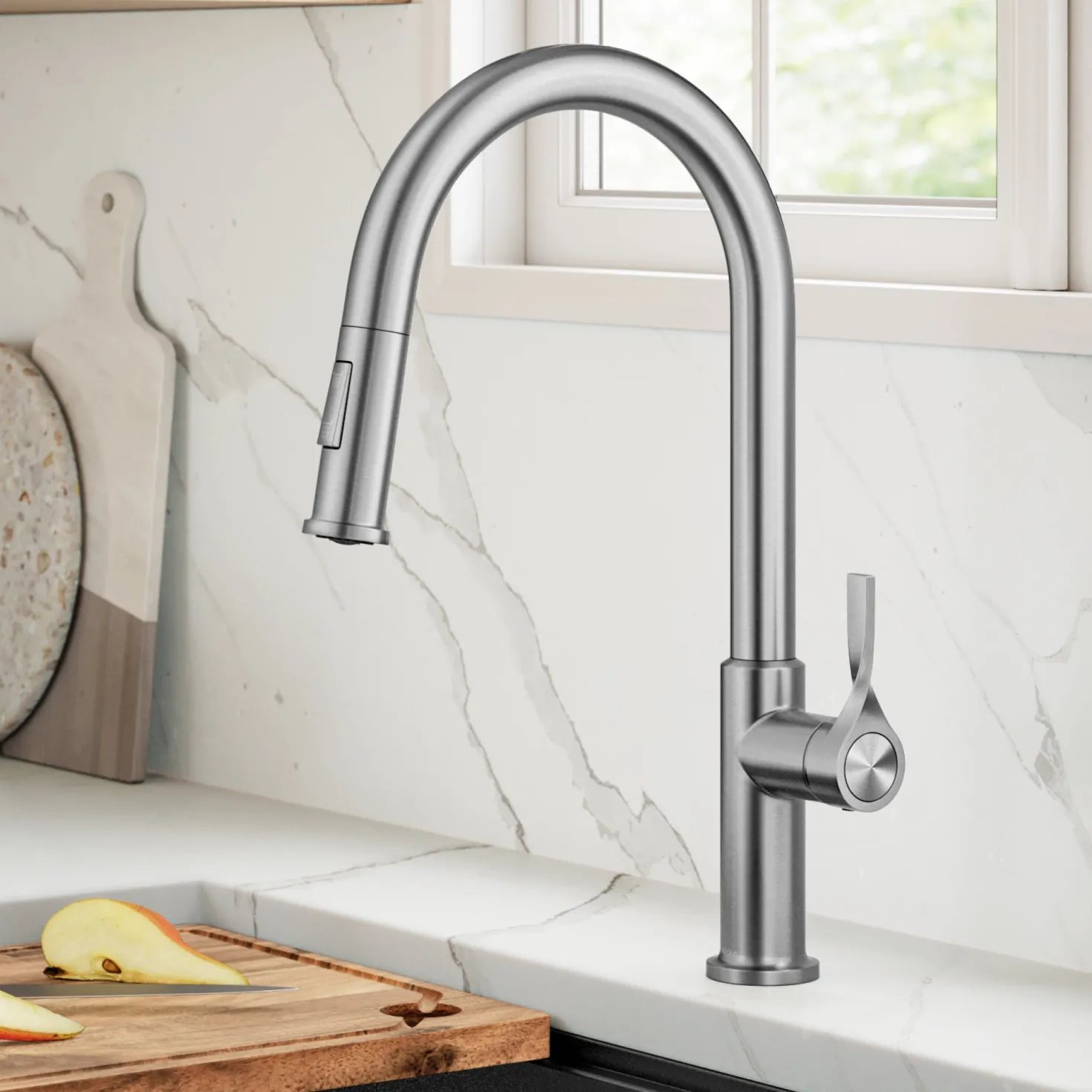 KRAUS Torak Single Handle Pull Down Kitchen Faucet in Spot-Free Stainless