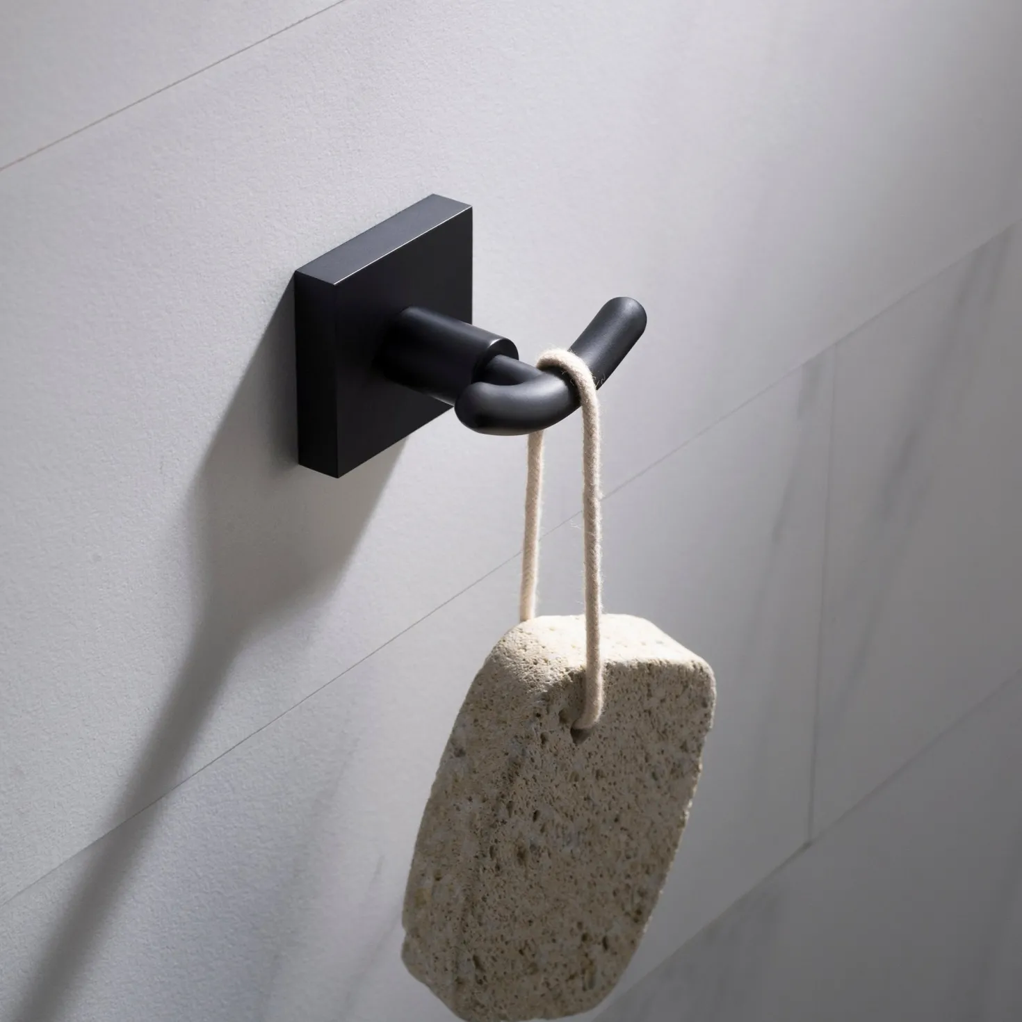 KRAUS Ventus Bathroom Robe and Towel Double Hook