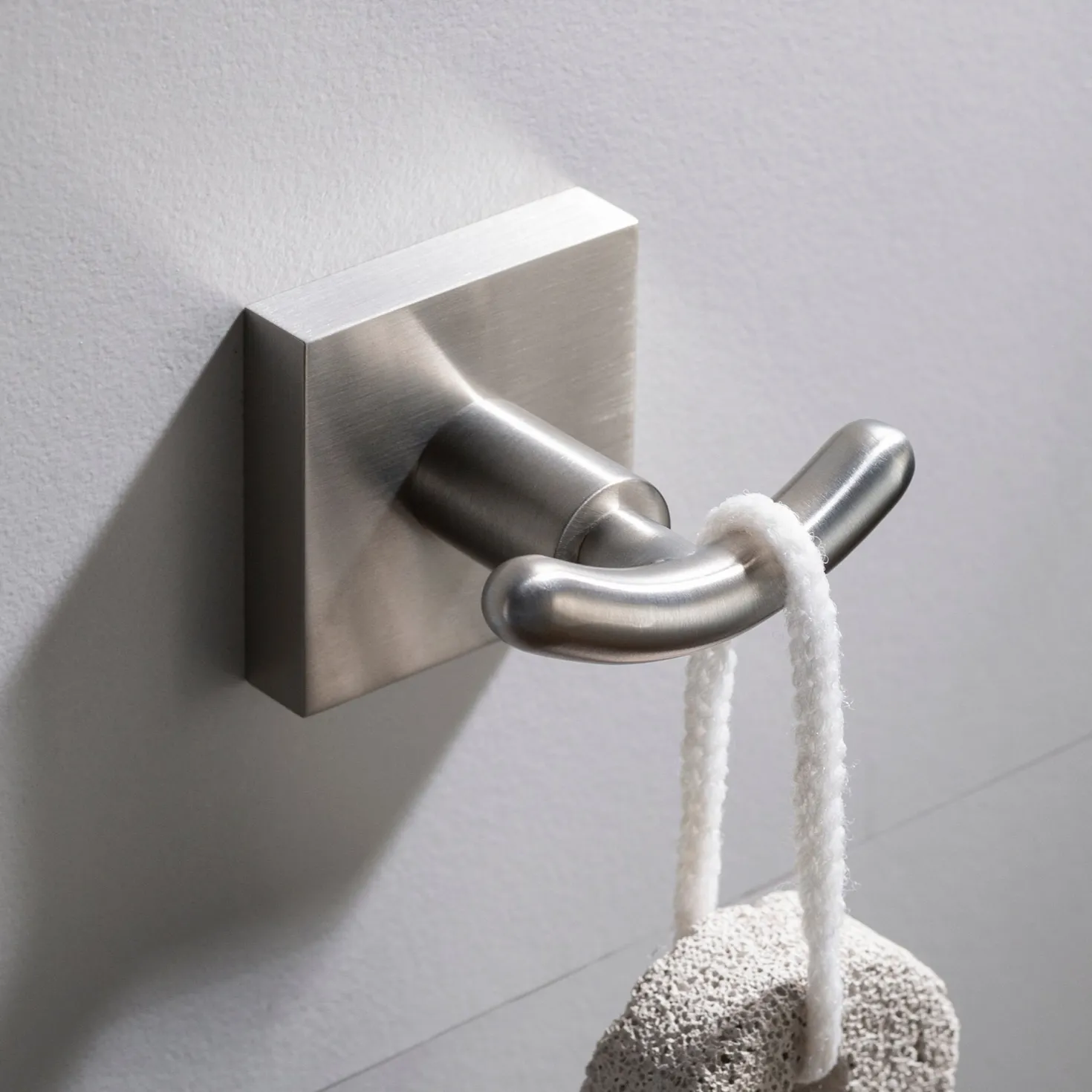 KRAUS Ventus Bathroom Robe and Towel Double Hook