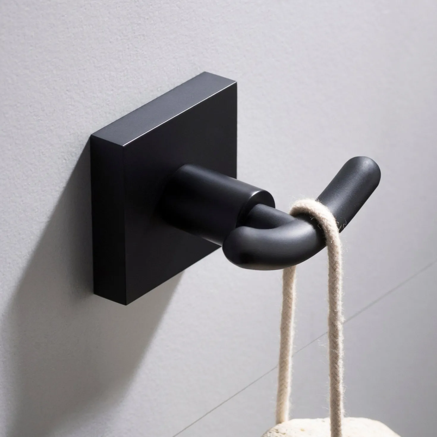KRAUS Ventus Bathroom Robe and Towel Double Hook