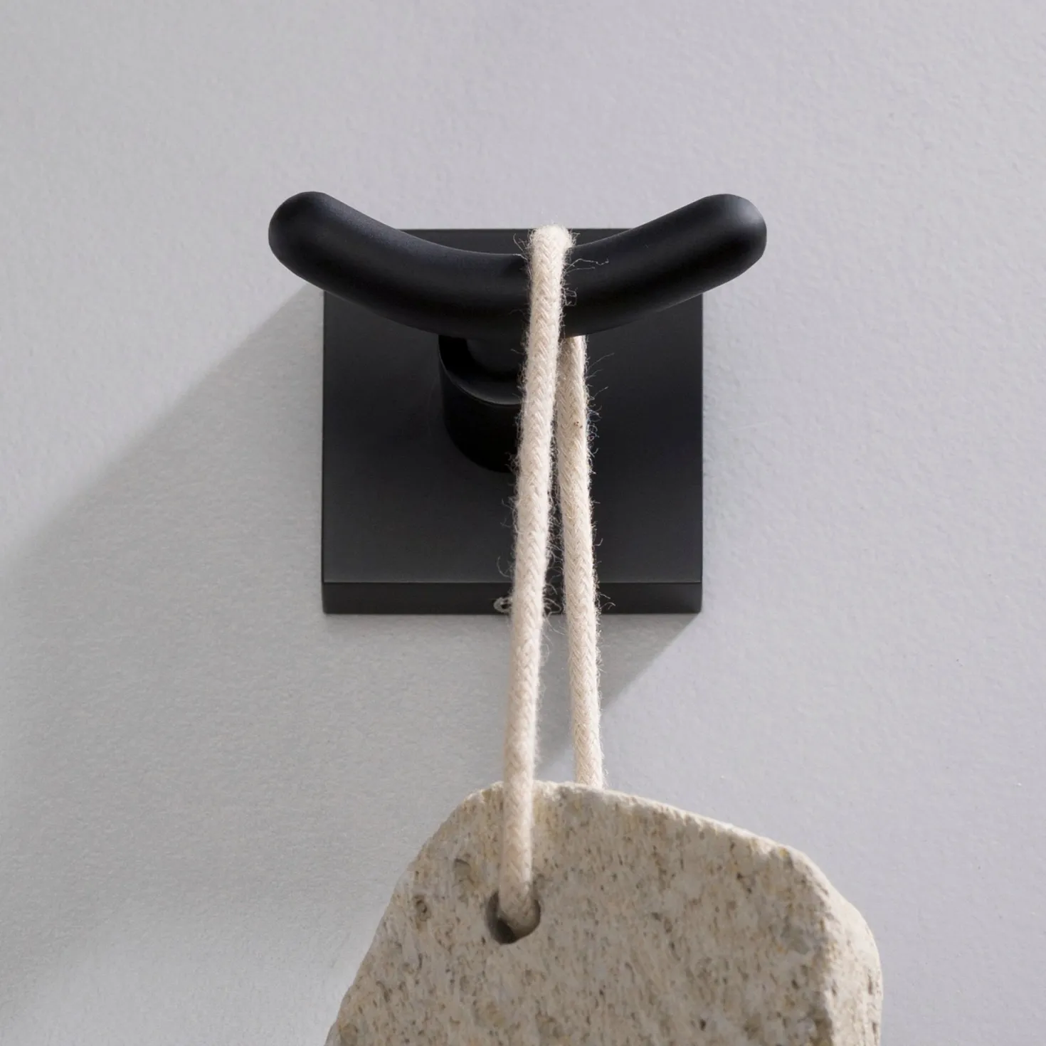 KRAUS Ventus Bathroom Robe and Towel Double Hook