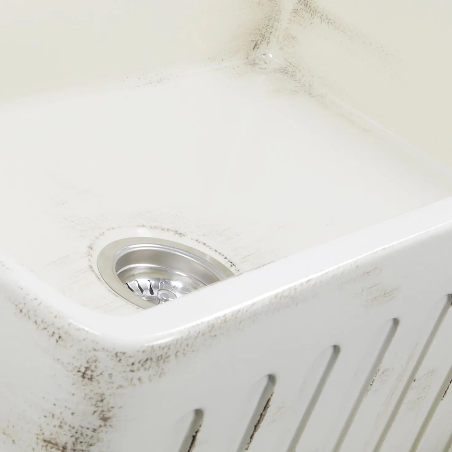 Nantucket Sinks 30" Farmhouse Fireclay Sink with Shabby Straw Finish