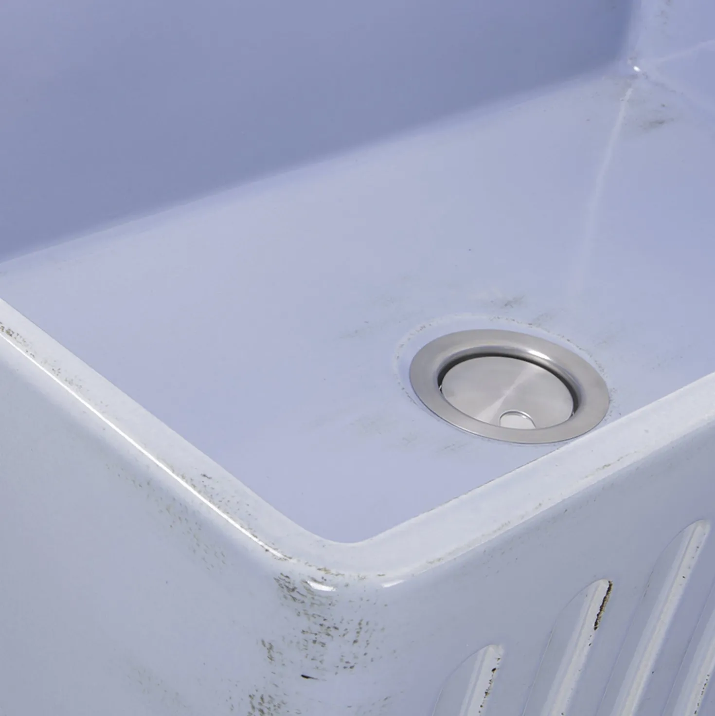 Nantucket Sinks 33" Farmhouse Fireclay Sink with Shabby Sugar Finish