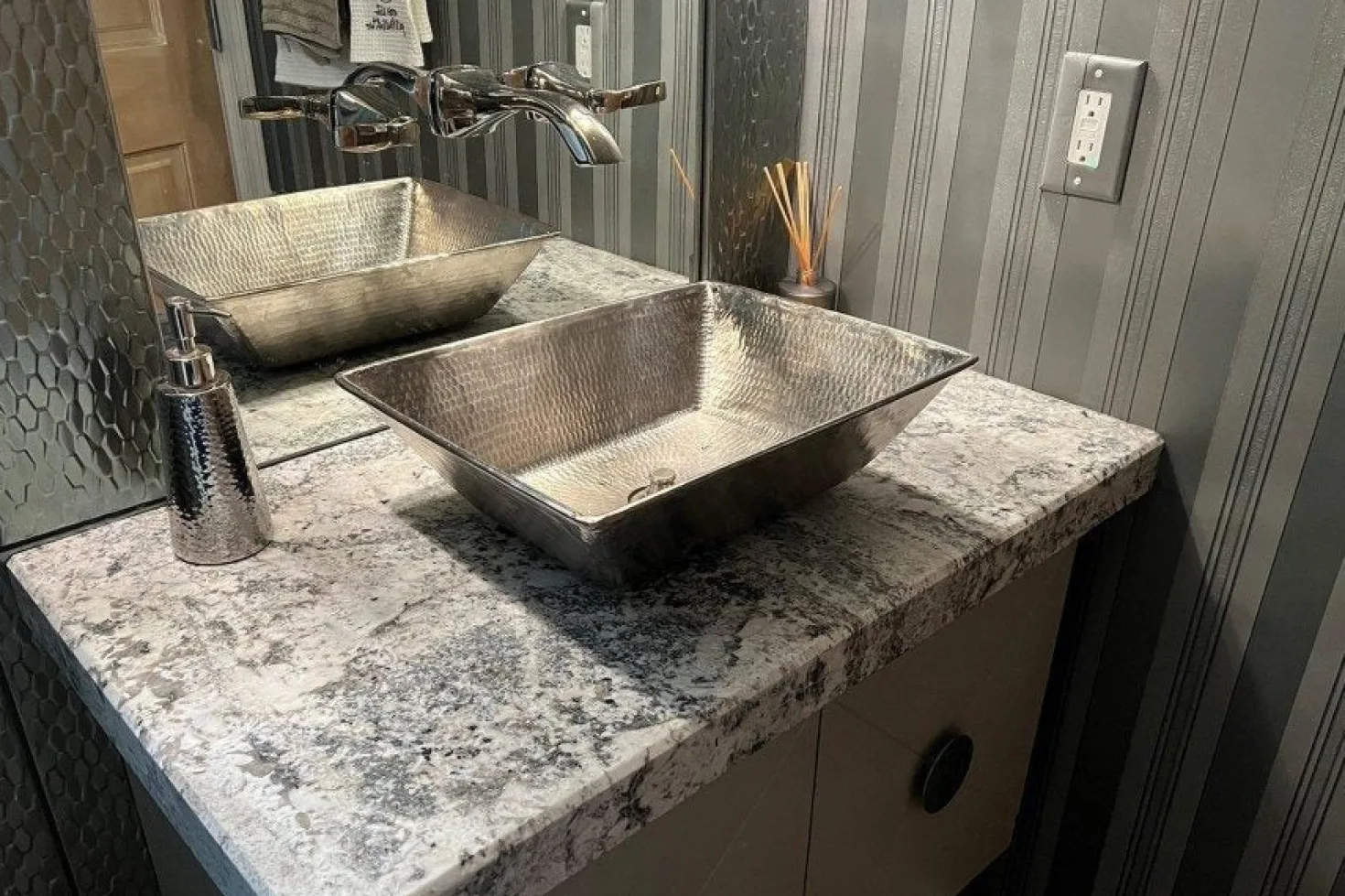17" Rectangle Wired Rim Vessel Nickel Plated Hammered Copper Sink