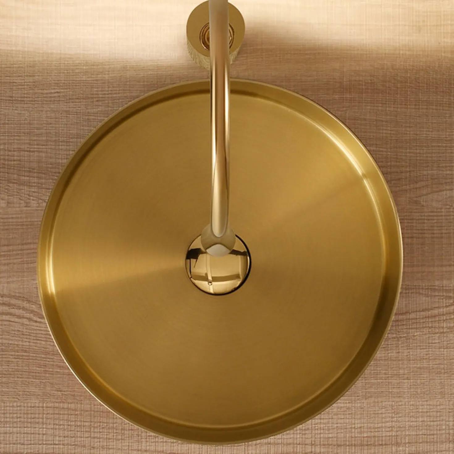 15" Round Stainless Steel Bathroom Vessel Sink with Drain in Gold
