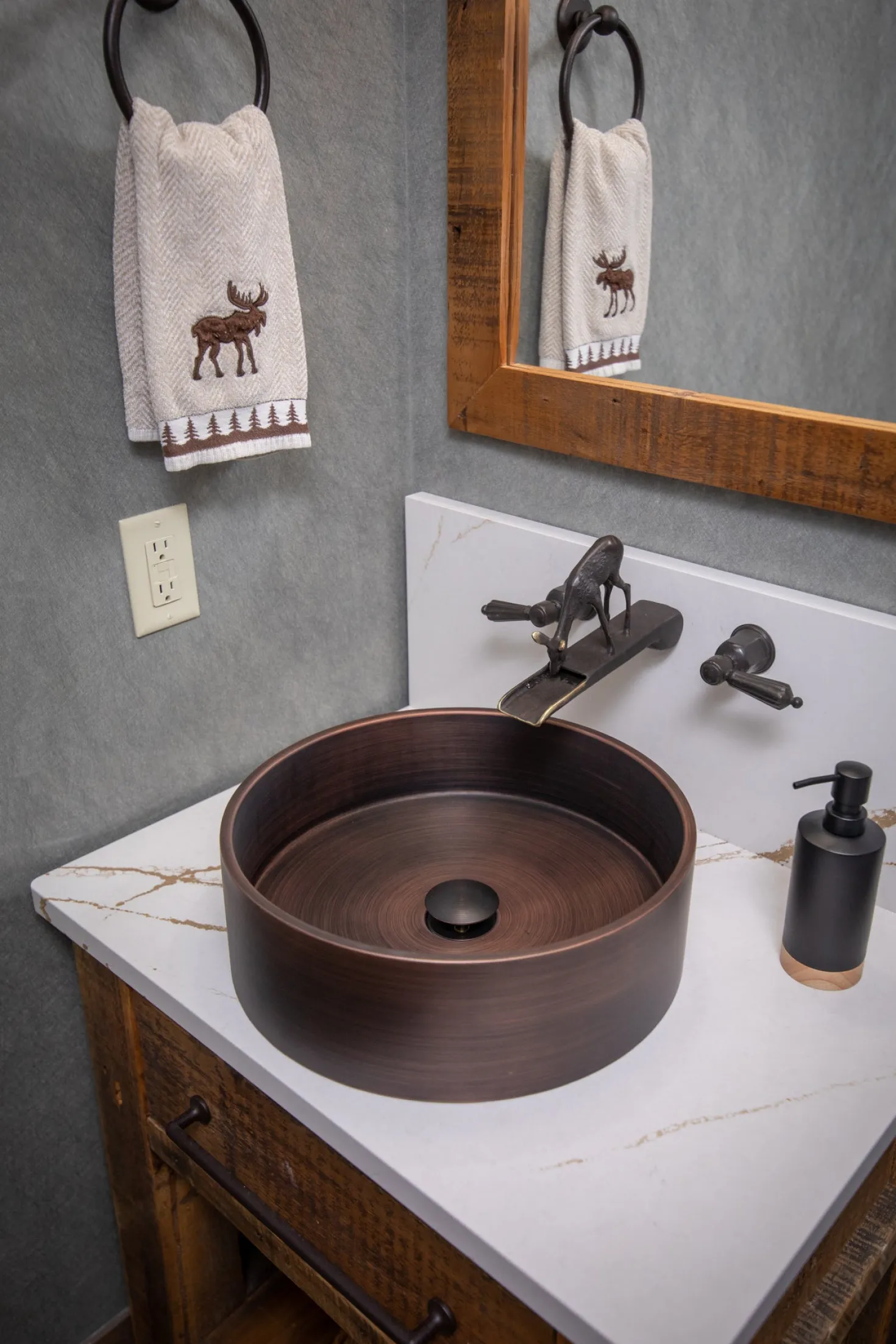 15 3/4" Round Thick Rim Stainless Steel Bathroom Vessel Sink with Drain in Bronze