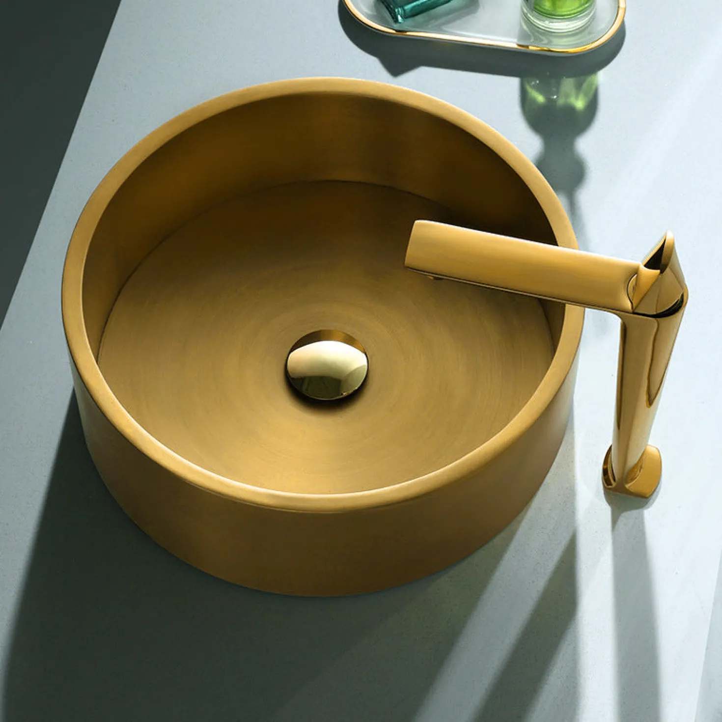 15 3/4" Round Thick Rim Stainless Steel Bathroom Vessel Sink with Drain in Gold