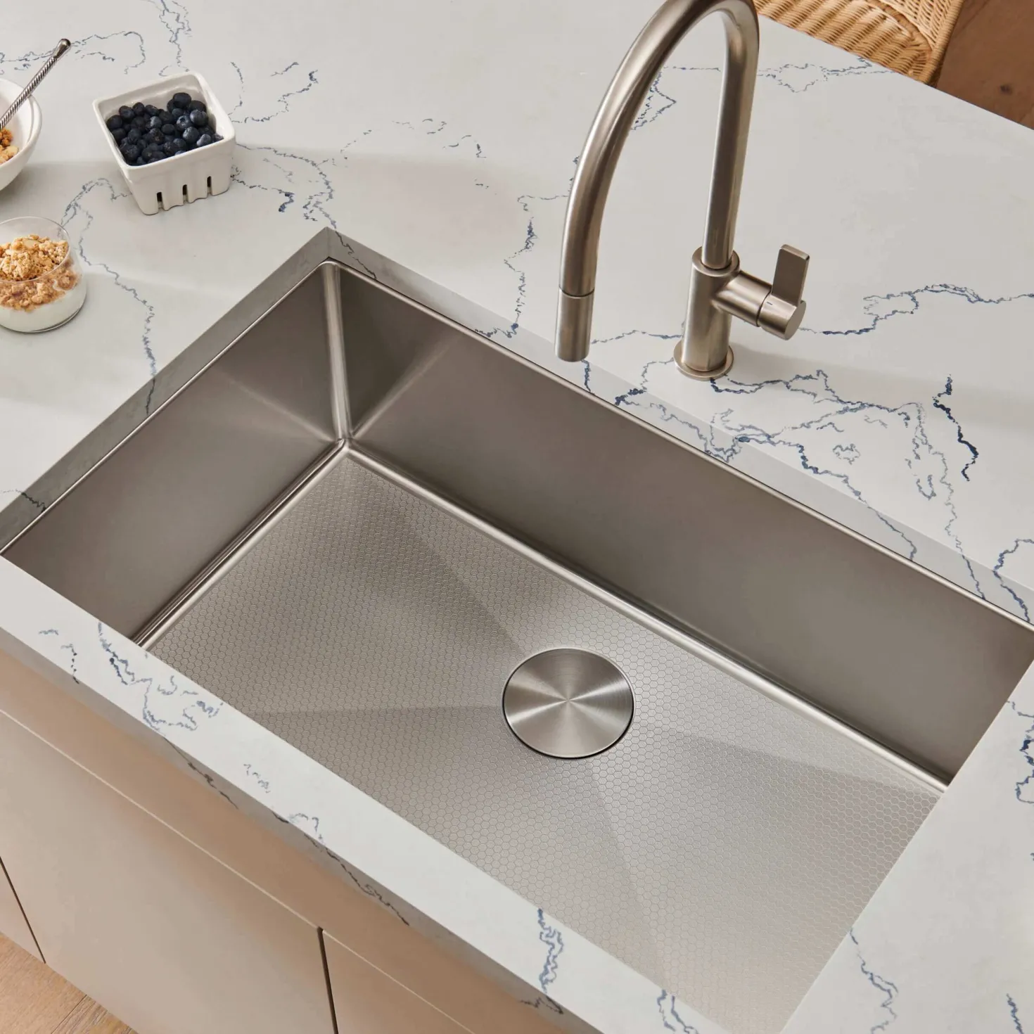 Ruvati Hex Bottom 30" Single Bowl Scratch Resistant Texture Kitchen Sink