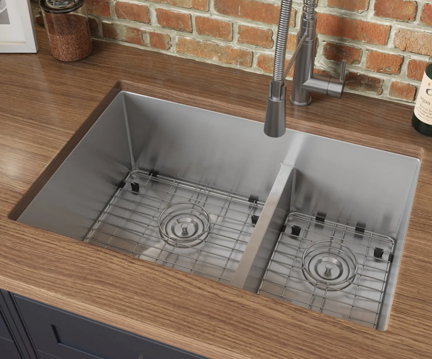 Ruvati Low-Divide Undermount Tight Radius 60/40 Double Bowl 16 Gauge Stainless Steel Kitchen Sink