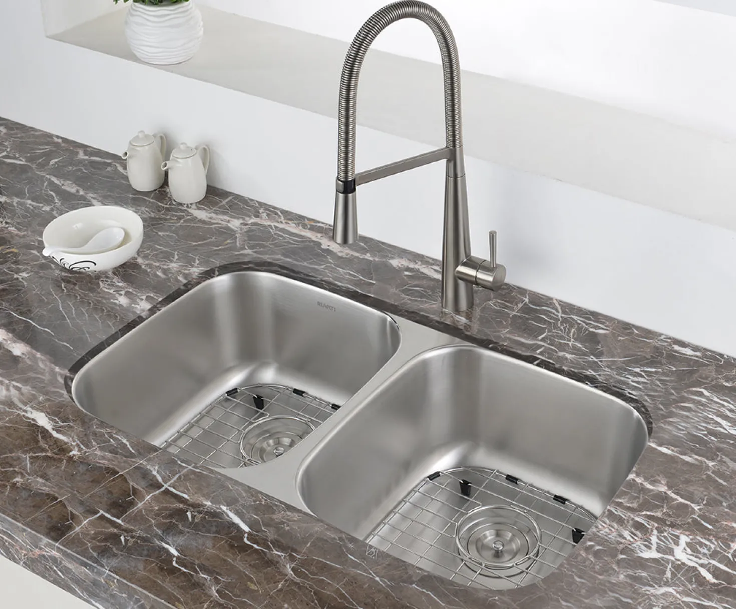 Ruvati 29" Undermount 50/50 Double Bowl 16 Gauge Stainless Steel Kitchen Sink