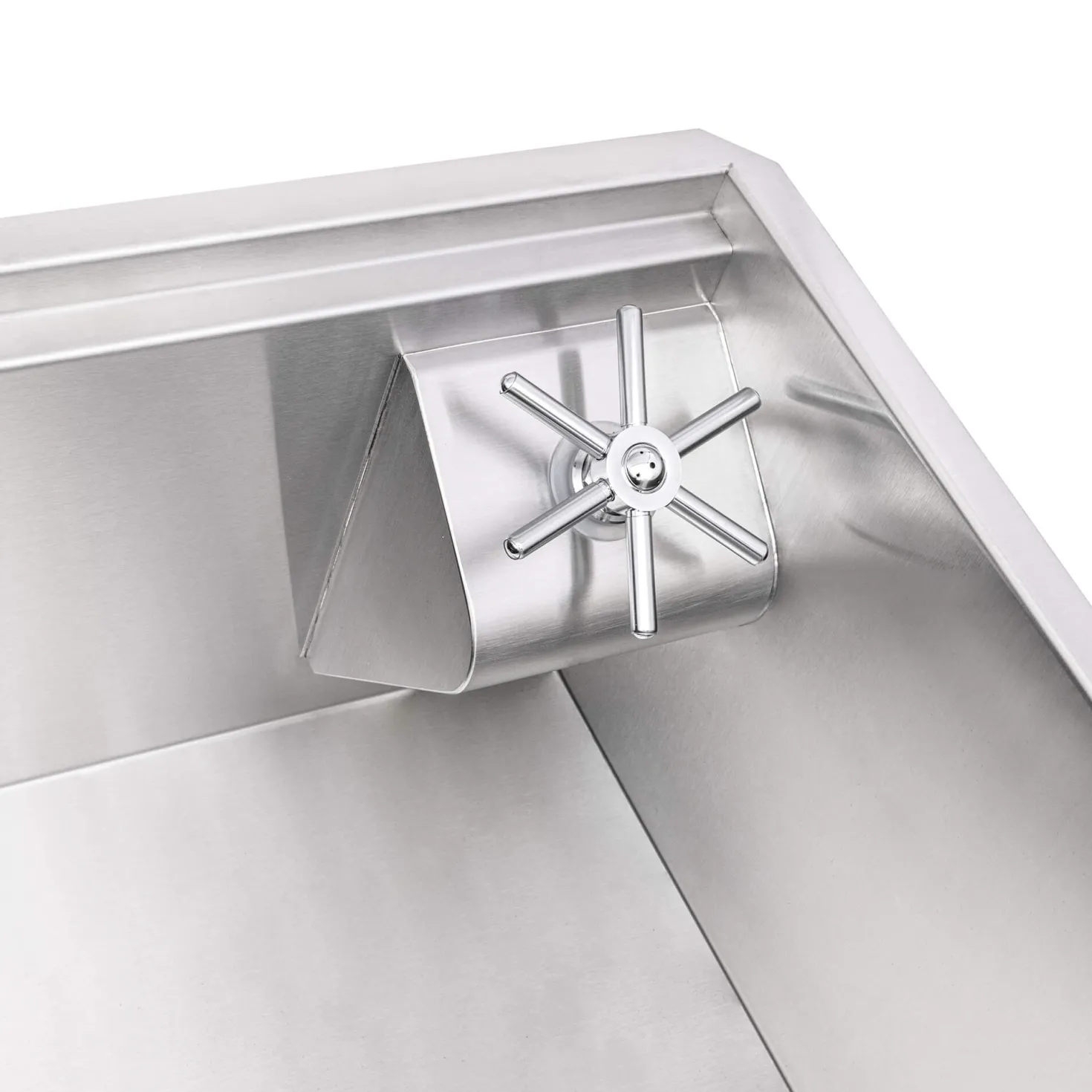 Ruvati 32" Undermount Workstation Kitchen Sink with Glass Rinser