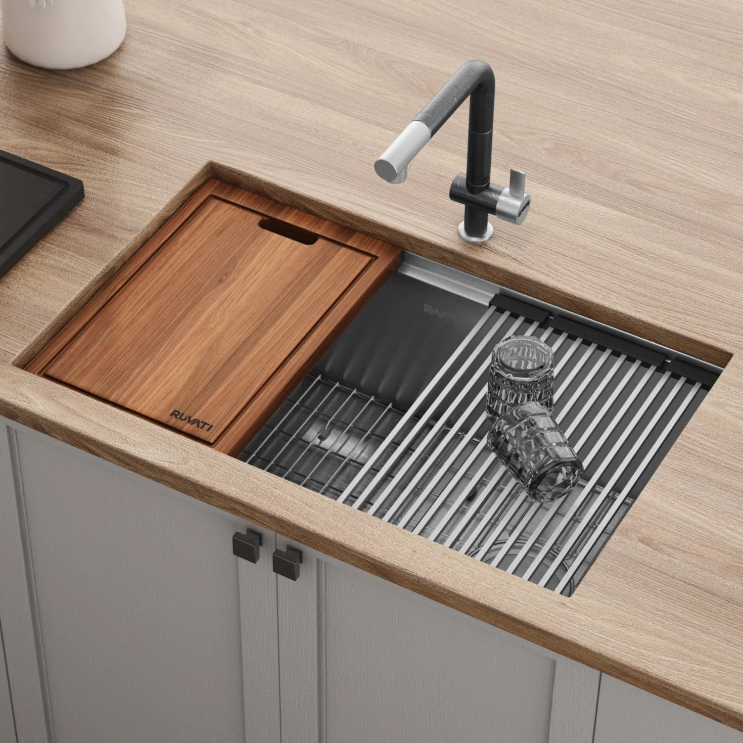 Ruvati 33" Workstation Slope Bottom Offset Drain Undermount 16 Gauge Kitchen Sink