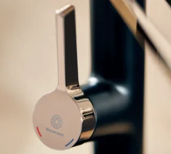 Wasserwerk Single Hole Pull Down Kitchen Faucet | Matte Black & Rose Gold