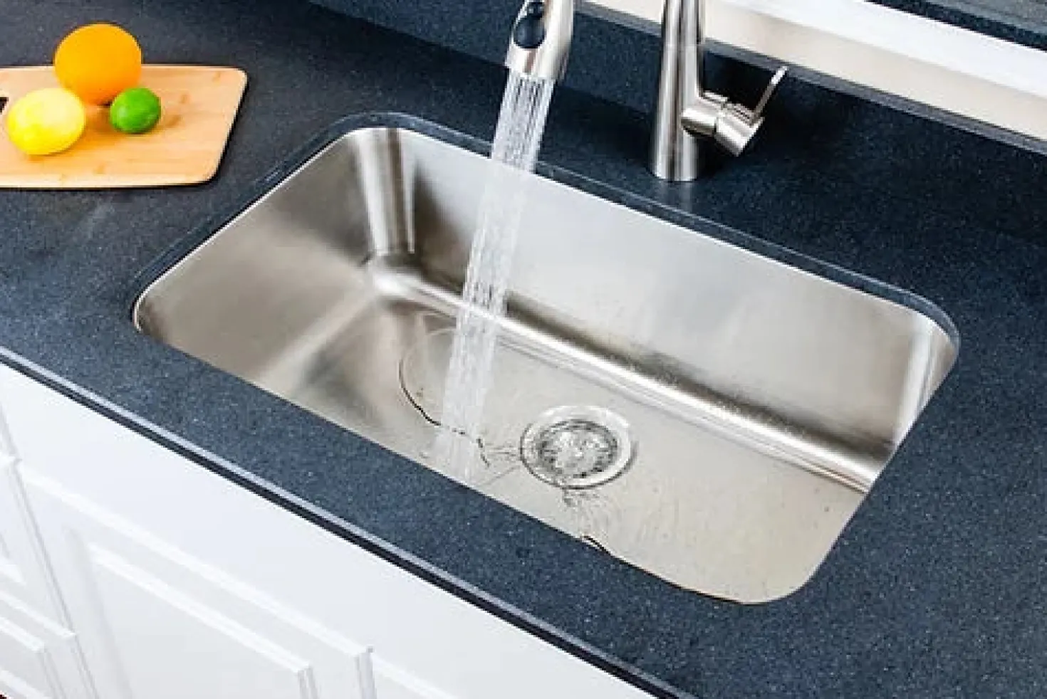 Wells Sinkware 30" 16-Gauge Undermount Single Bowl Stainless Steel Kitchen Sink